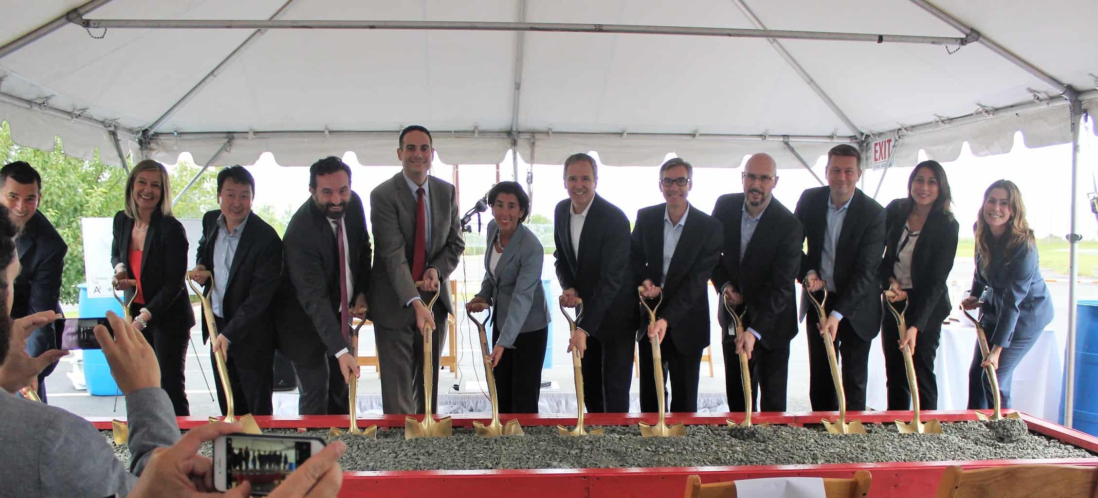Rhode Island Governor Gina Raimondo joined state and local officials and CEO of Rubius Therapeutics Dr. Pablo Cagnoni to break ground broken on the new Rubius facility.