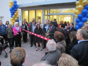 Barry Price Ribbon Cutting