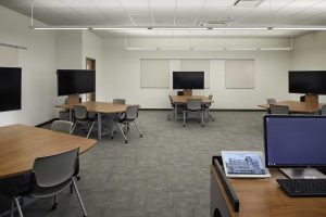 Harriman designed this technology enabled active learning classroom to foster greater collaboration and group problem solving in Central Maine Community College’s newest academic building, “The Learning Tower”© Blind Dog Photography
